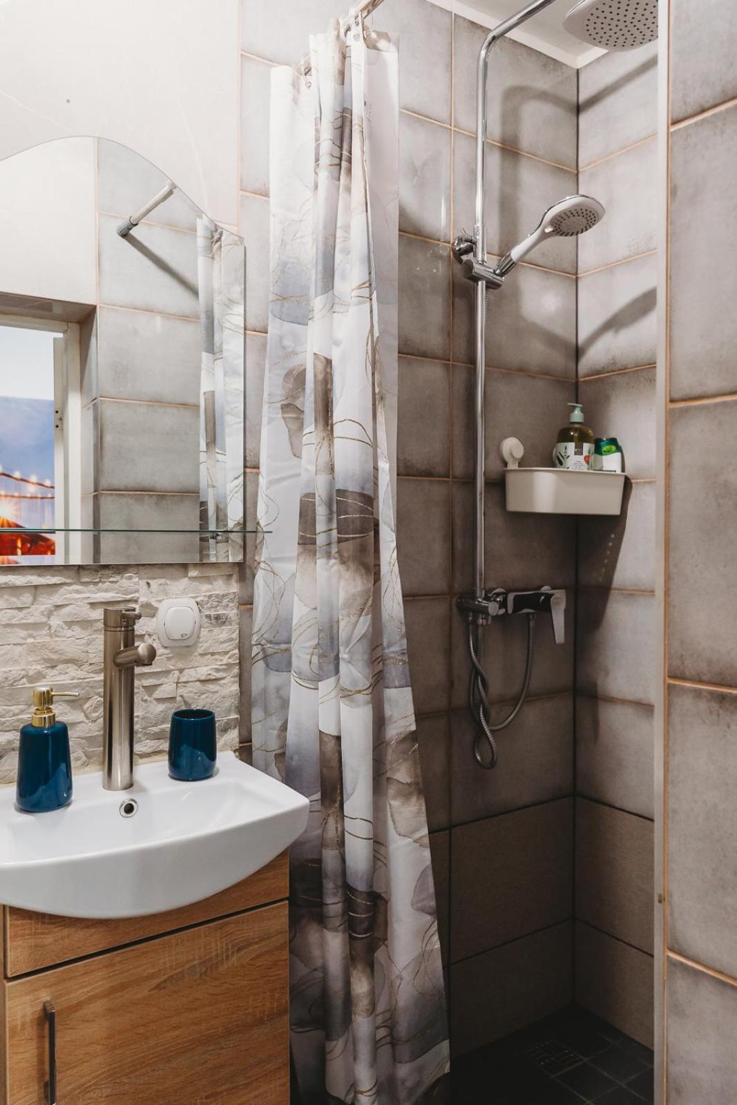 4 Bedroom Old Town - 3 Bathrooms *